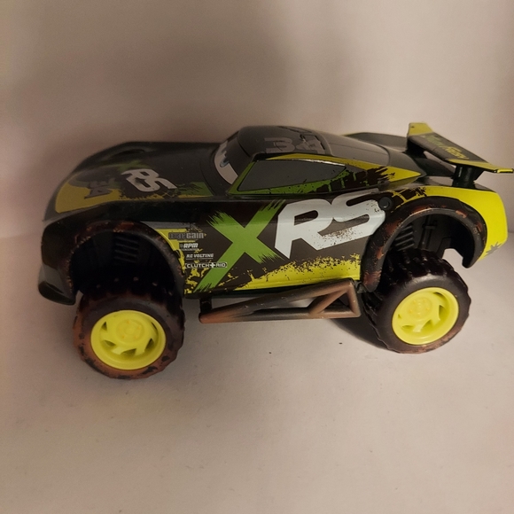 Trunk Fresh XRS Mud Racing Disney Pixar Cars 1:43 - Picture 4 of 7